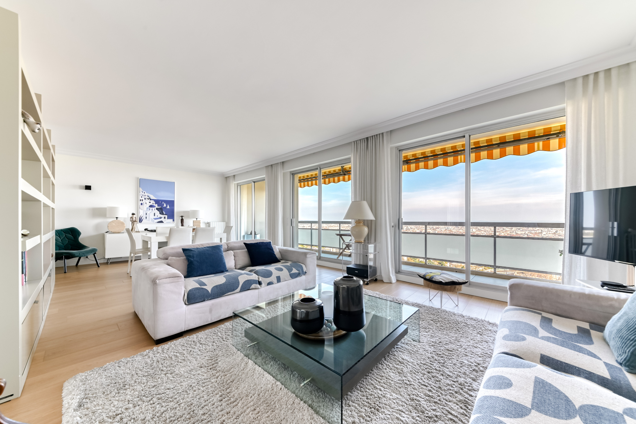 LYON 5 - Saint-Irénée : 3 pièces 97 m2 avec balcon et vue panoramique